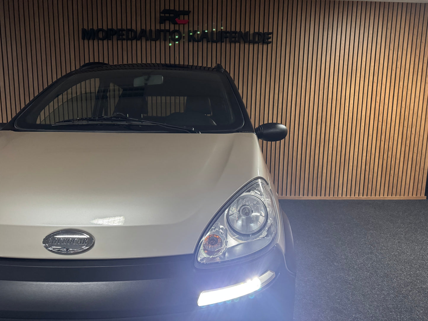 Microcar Mgo Paris | leiser DCI Motor | 45 km/h | Innerhalb 250 KM Kostenlose Lieferung | Mopedauto | Leichtmobile