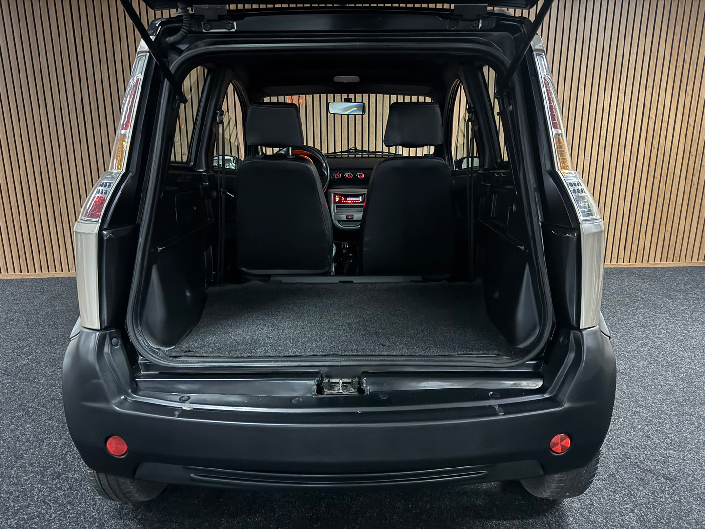 Microcar Mgo Paris | leiser DCI Motor | 45 km/h | Innerhalb 250 KM Kostenlose Lieferung | Mopedauto | Leichtmobile