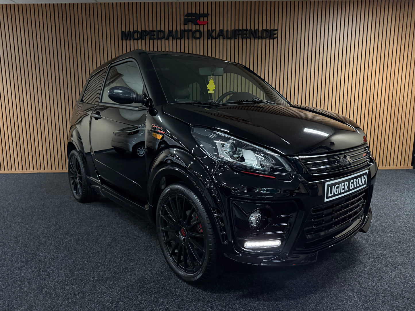 Ligier JS50L Sport Ultimate | leiser DCI motor | Rückfahrkamera | Multi-Media | 45 km/h | Innerhalb 250 KM Kostenlose Lieferung | Mopedauto | Leichtmobile
