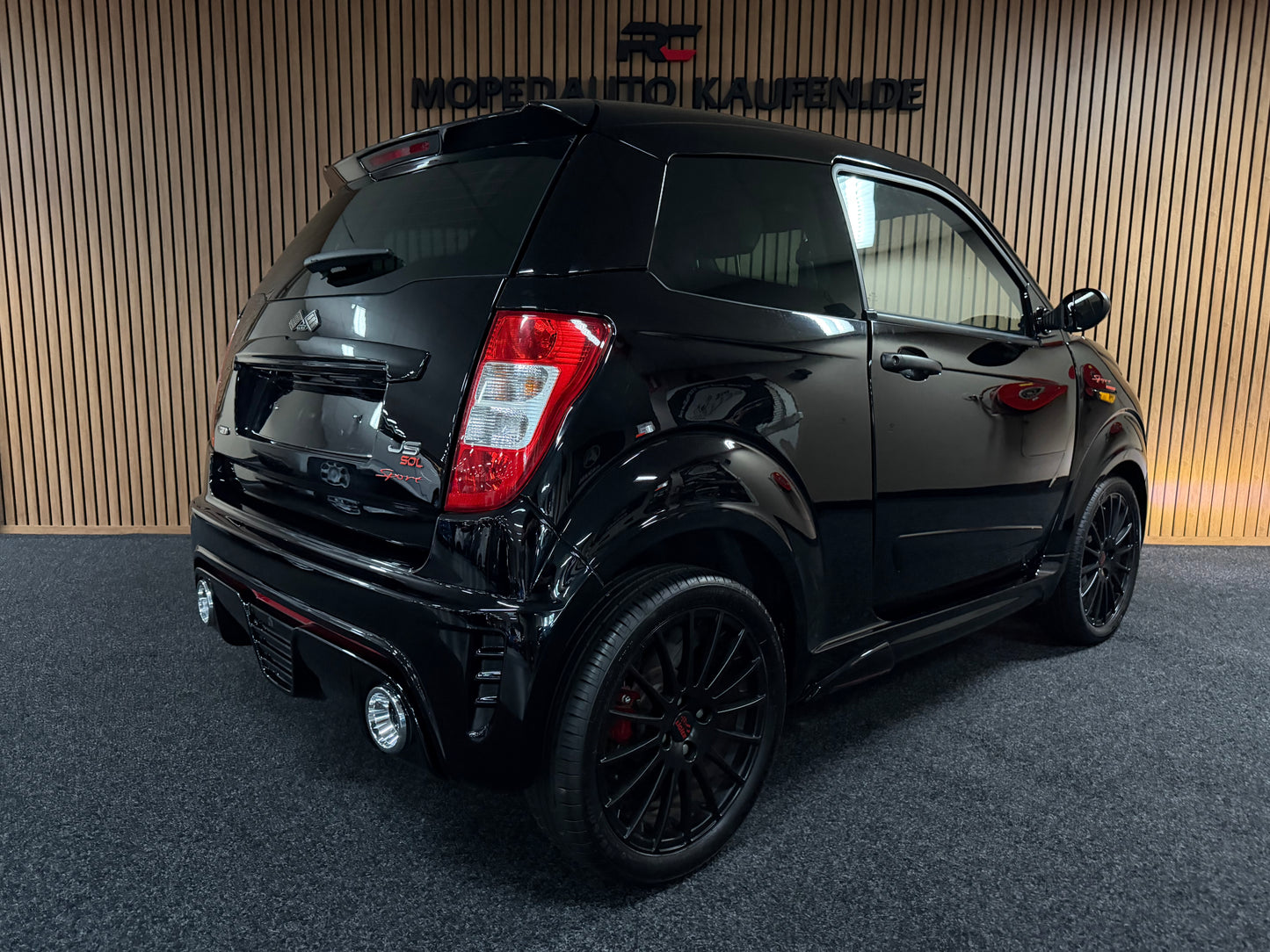 Ligier JS50L Sport Ultimate | leiser DCI motor | Rückfahrkamera | Multi-Media | 45 km/h | Innerhalb 250 KM Kostenlose Lieferung | Mopedauto | Leichtmobile