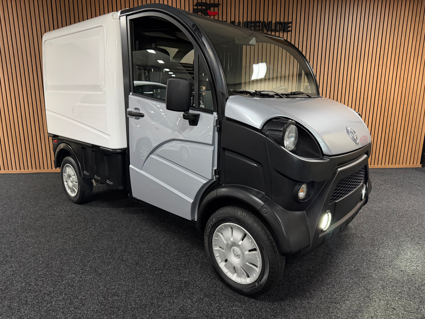 Aixam D-Truck Kastenwagen | 8 PS Kubota Motor | 45 km/h | Innerhalb 250 KM Kostenlose Lieferung | Mopedauto | Leichtmobile