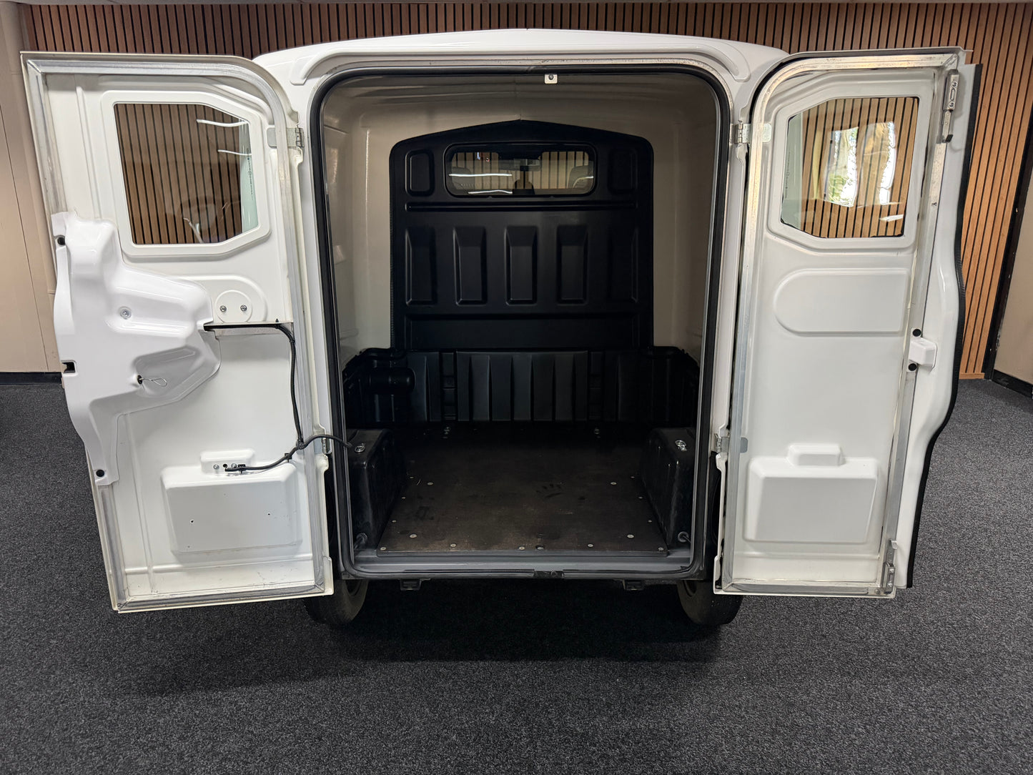 Aixam D-Truck Kastenwagen | 8 PS Kubota Motor | 45 km/h | Innerhalb 250 KM Kostenlose Lieferung | Mopedauto | Leichtmobile