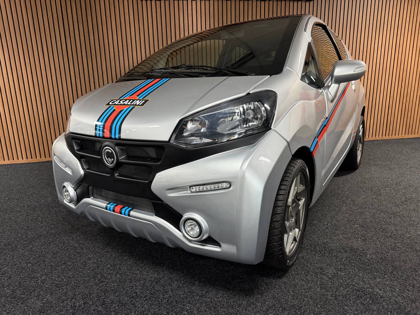 Casalini M20 GrandeSport 550 | 8 PS leiser DCI Motor | Automatische Lichtsteuerung / Regensensor | 45 km/h | Innerhalb 250 KM Kostenlose Lieferung | Mopedauto | Leichtmobile