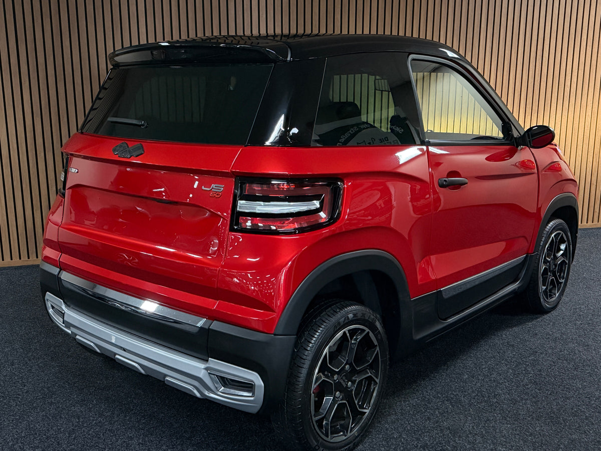 Ligier JS 60 Ultimate Sport Rot | Servo | 8 PS leiser DCI Motor | | Rückfahrkamera | Apple Carplay/Android | 45 km/h | Innerhalb 250 KM Kostenlose Lieferung | Mopedauto | Leichtmobile