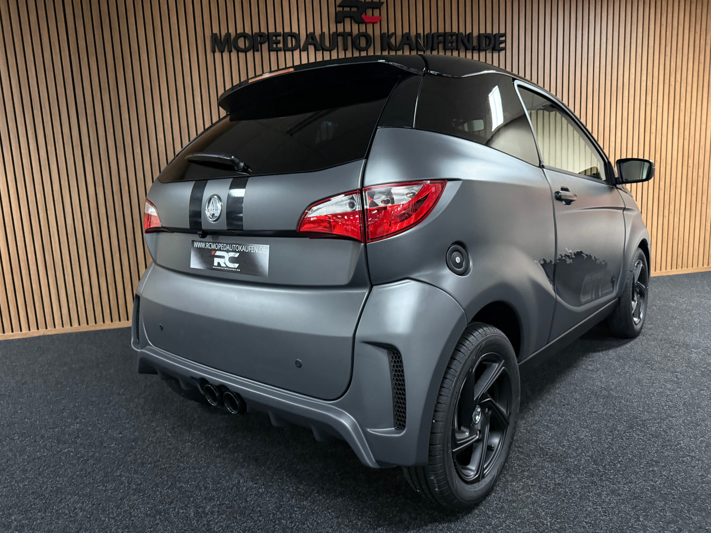 Aixam City Sport Coupé GTI Nardo Grau | 8 PS Kubota Motor | Rückfahrkamera | 45 km/h | Innerhalb 250 KM Kostenlose Lieferung | Mopedauto | Leichtmobile