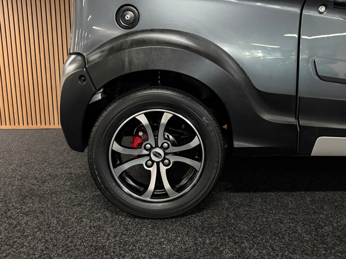 Microcar Mgo Highland | leiser DCI Motor | 45 km/h | Innerhalb 250 KM Kostenlose Lieferung | Mopedauto | Leichtmobile