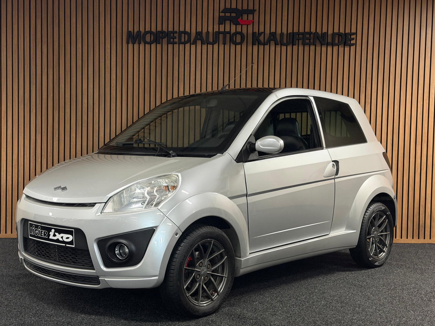 Ligier Ixo Sport | leiser DCI Motor | 45 km/h | Innerhalb 250 KM Kostenlose Lieferung | Mopedauto | Leichtmobile