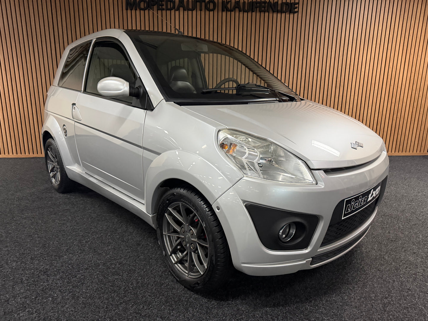 Ligier Ixo Sport | leiser DCI Motor | 45 km/h | Innerhalb 250 KM Kostenlose Lieferung | Mopedauto | Leichtmobile
