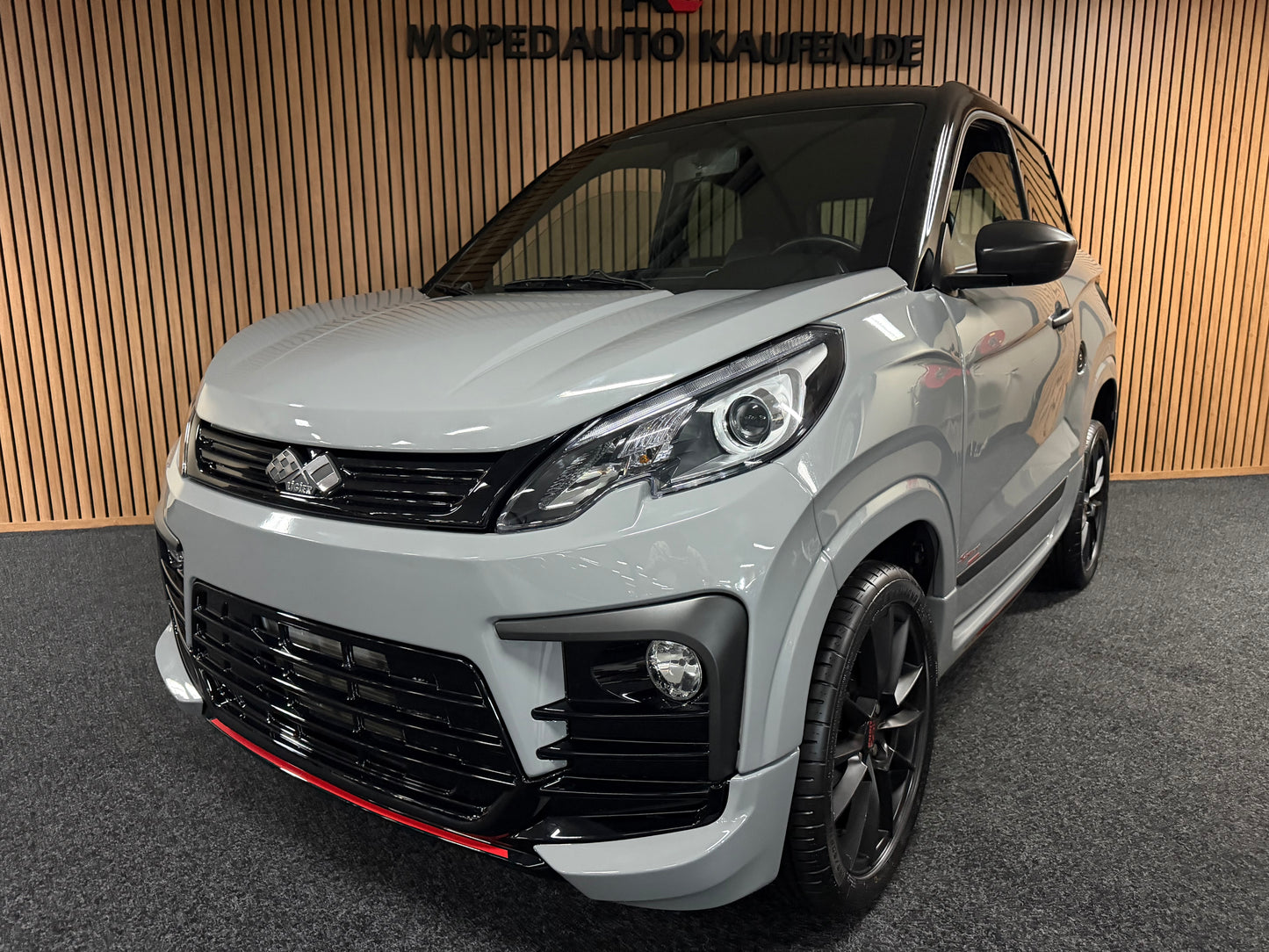 Ligier JS60 Sport Ultimate | Full Option | KLIMA | Servo | Ambilight | Apple carplay 8 PS leiser DCI Motor | 45 km/h | Rückfahrkamera | Innerhalb 250 KM Kostenlose Lieferung | Mopedauto | Leichtmobile