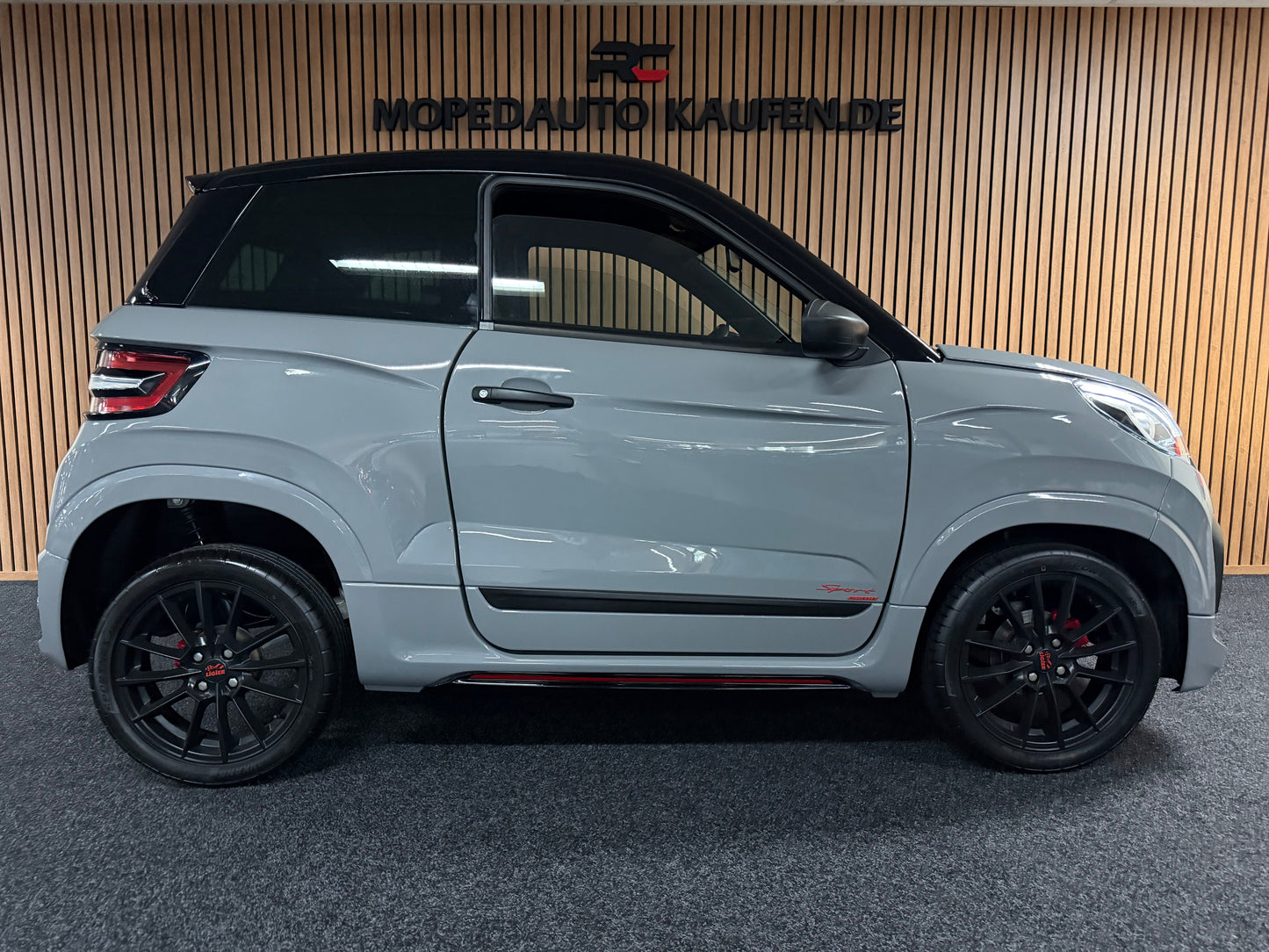 Ligier JS60 Sport Ultimate | Full Option | KLIMA | Servo | Ambilight | Apple carplay 8 PS leiser DCI Motor | 45 km/h | Rückfahrkamera | Innerhalb 250 KM Kostenlose Lieferung | Mopedauto | Leichtmobile