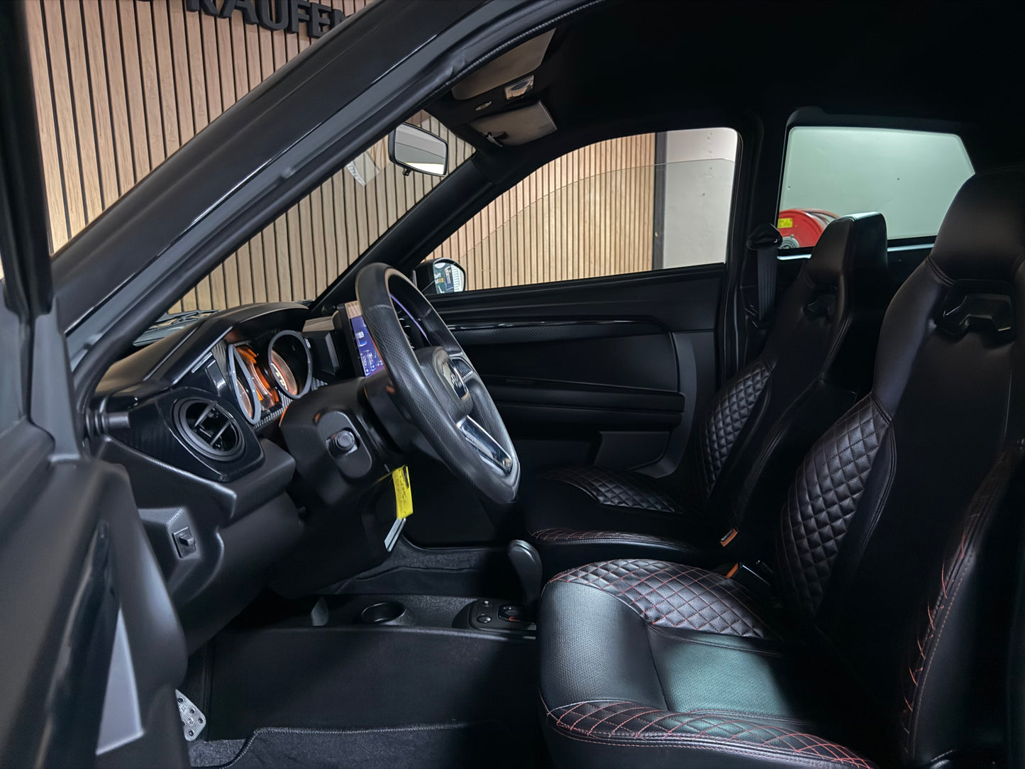 Ligier JS60 Sport Ultimate | Full Option | KLIMA | Servo | Ambilight | Apple carplay 8 PS leiser DCI Motor | 45 km/h | Rückfahrkamera | Innerhalb 250 KM Kostenlose Lieferung | Mopedauto | Leichtmobile