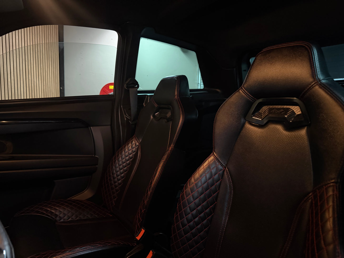 Ligier JS60 Sport Ultimate | Full Option | KLIMA | Servo | Ambilight | Apple carplay 8 PS leiser DCI Motor | 45 km/h | Rückfahrkamera | Innerhalb 250 KM Kostenlose Lieferung | Mopedauto | Leichtmobile