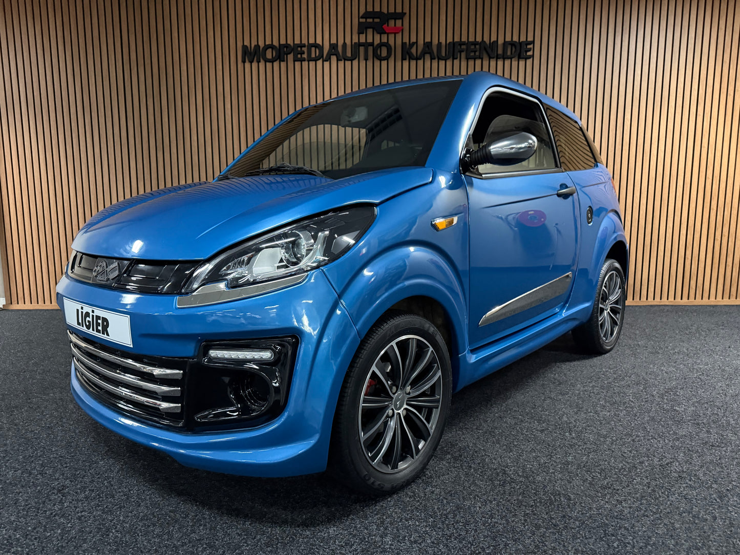 Ligier JS50L (LONG) Elegance *NETT* | 8 PS DCI Leiser Motor | 45 km/h | Rückfahrkamera | Innerhalb 250 KM Kostenlose Lieferung | Mopedauto | Leichtmobile
