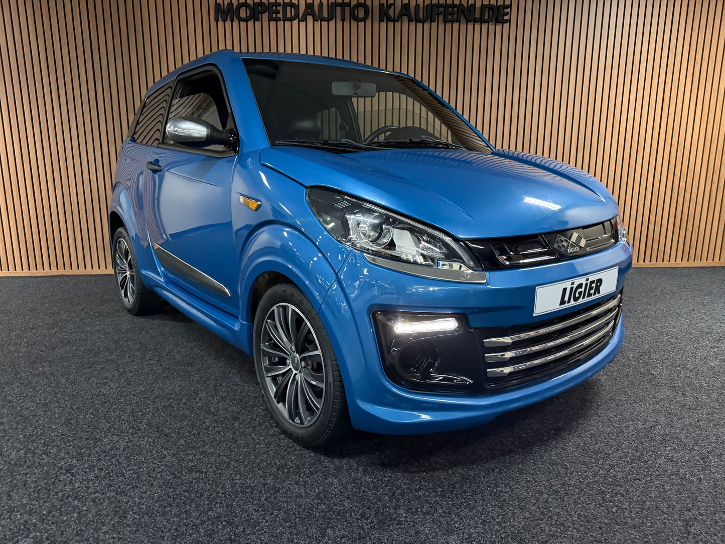 Ligier JS50L (LONG) Elegance *NETT* | 8 PS DCI Leiser Motor | 45 km/h | Rückfahrkamera | Innerhalb 250 KM Kostenlose Lieferung | Mopedauto | Leichtmobile