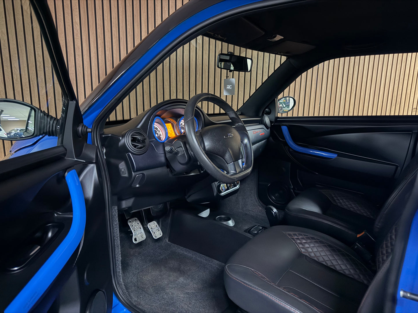 Ligier JS50 Ultimate Sport | Servo | 8 PS DCI Leiser Motor | 45 km/h | Rückfahrkamera | Innerhalb 250 KM Kostenlose Lieferung | Mopedauto | Leichtmobile
