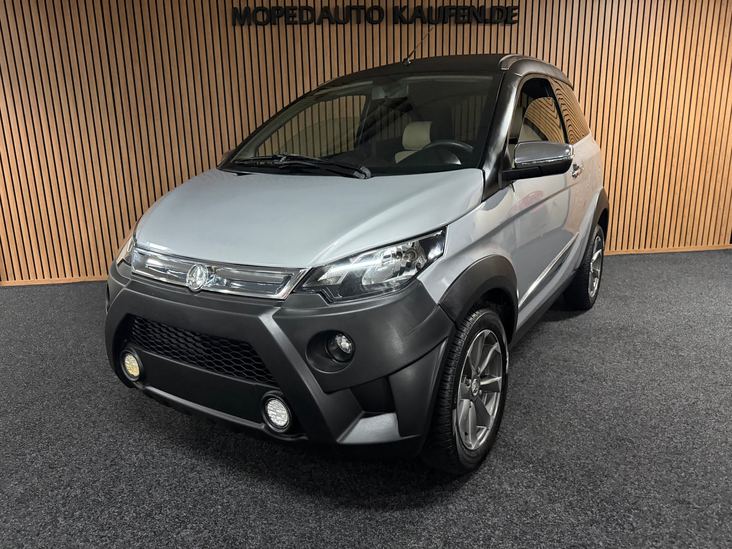 Aixam Crossover Emotion XXL | 8 PS Kubota Motor | 45 km/h | Rückfahrkamera | Innerhalb 250 KM Kostenlose Lieferung | Mopedauto | Leichtmobile