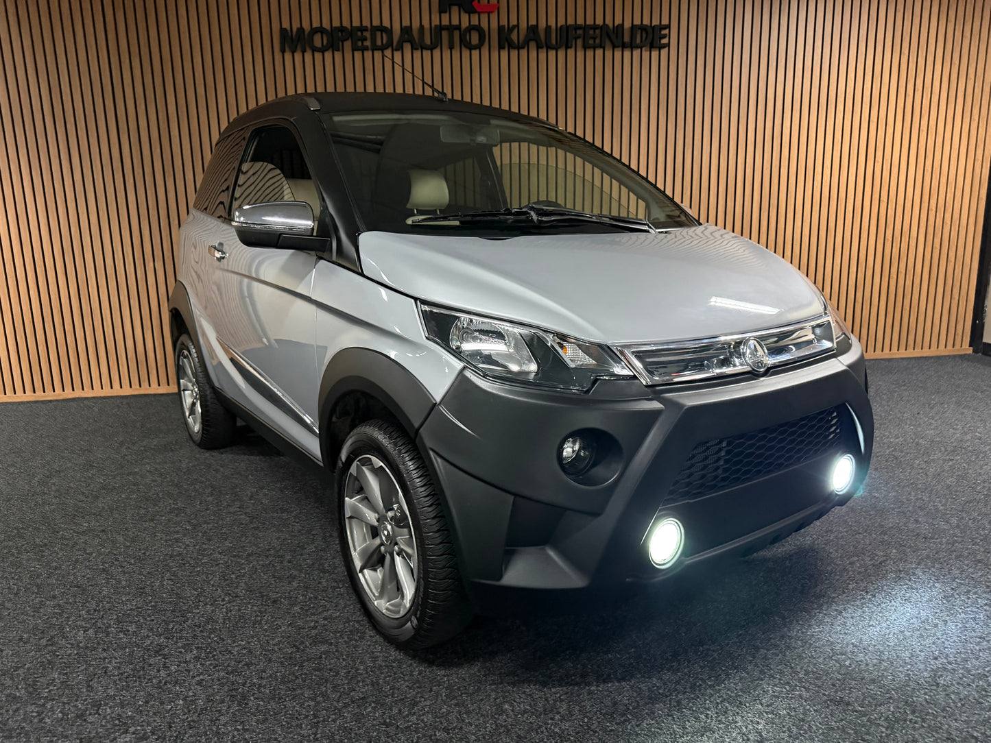 Aixam Crossover Emotion XXL | 8 PS Kubota Motor | 45 km/h | Rückfahrkamera | Innerhalb 250 KM Kostenlose Lieferung | Mopedauto | Leichtmobile