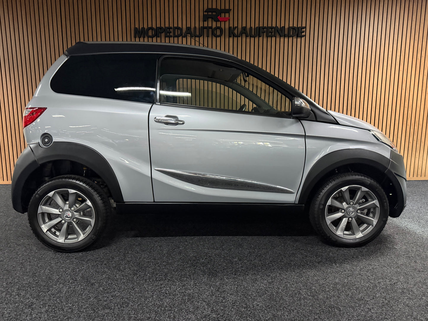 Aixam Crossover Emotion XXL | 8 PS Kubota Motor | 45 km/h | Rückfahrkamera | Innerhalb 250 KM Kostenlose Lieferung | Mopedauto | Leichtmobile