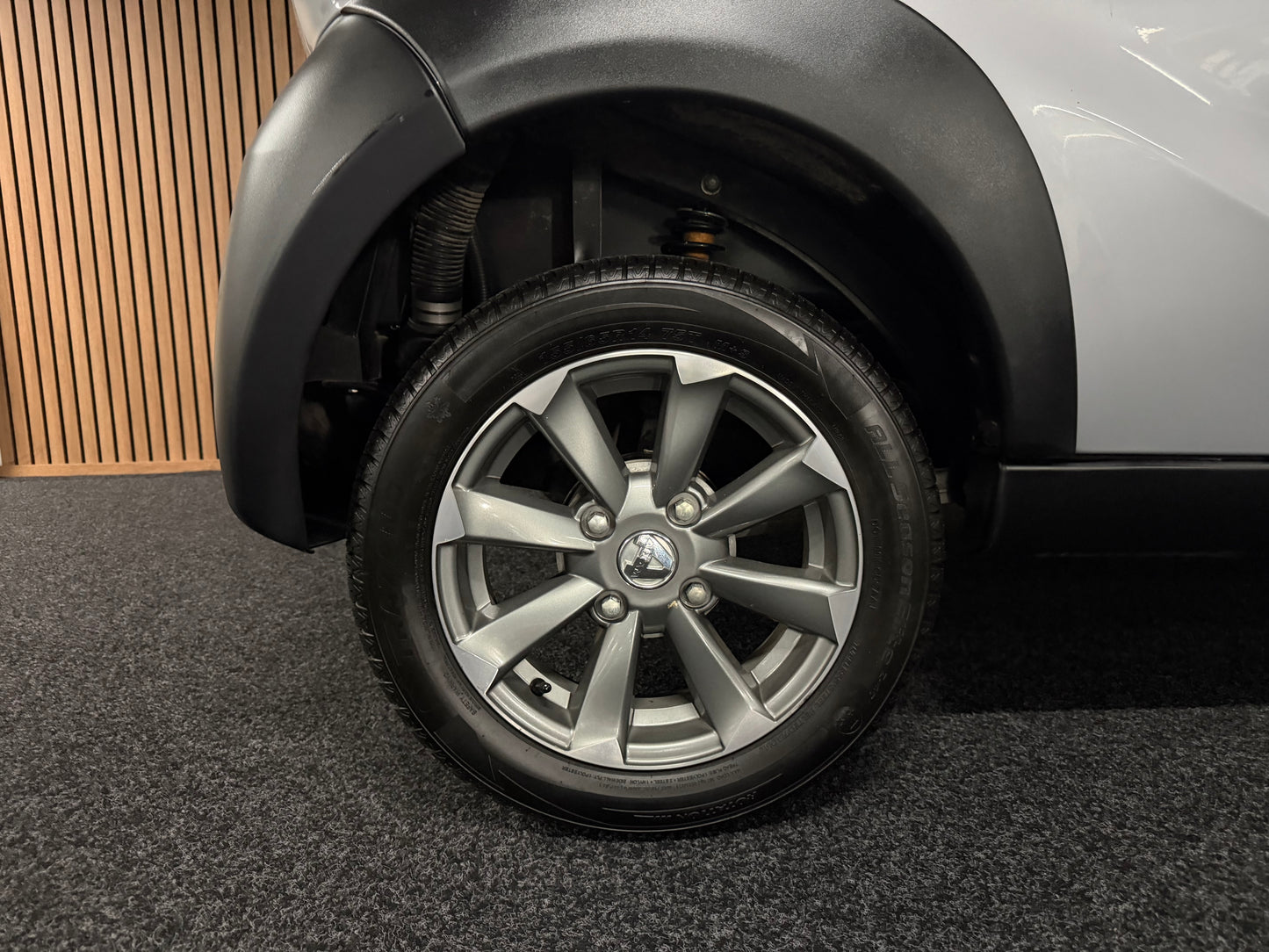 Aixam Crossover Emotion XXL | 8 PS Kubota Motor | 45 km/h | Rückfahrkamera | Innerhalb 250 KM Kostenlose Lieferung | Mopedauto | Leichtmobile