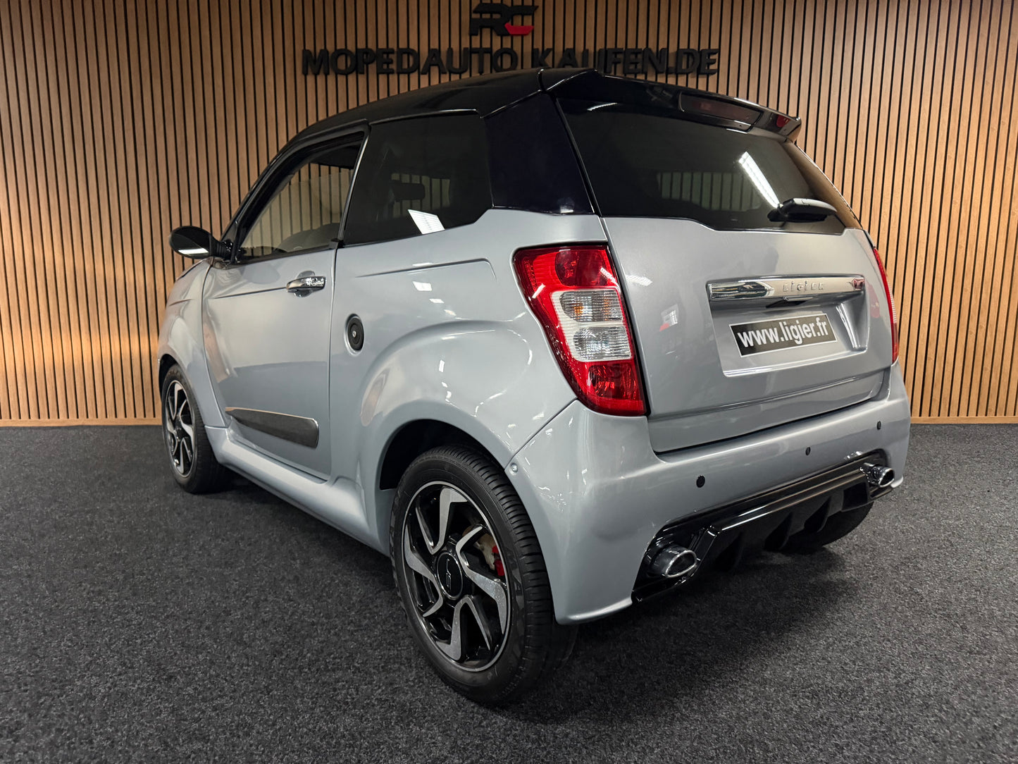 Ligier JS50L (long) Sport | 1. Besitzer | leiser DCI Motor | Rückfahrkamera | 45 km/h | Innerhalb 250 KM Kostenlose Lieferung | Mopedauto | Leichtmobile
