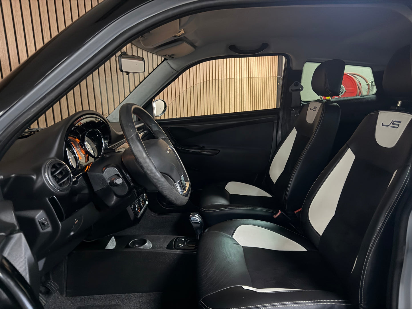 Ligier JS50L (long) Sport | 1. Besitzer | leiser DCI Motor | Rückfahrkamera | 45 km/h | Innerhalb 250 KM Kostenlose Lieferung | Mopedauto | Leichtmobile