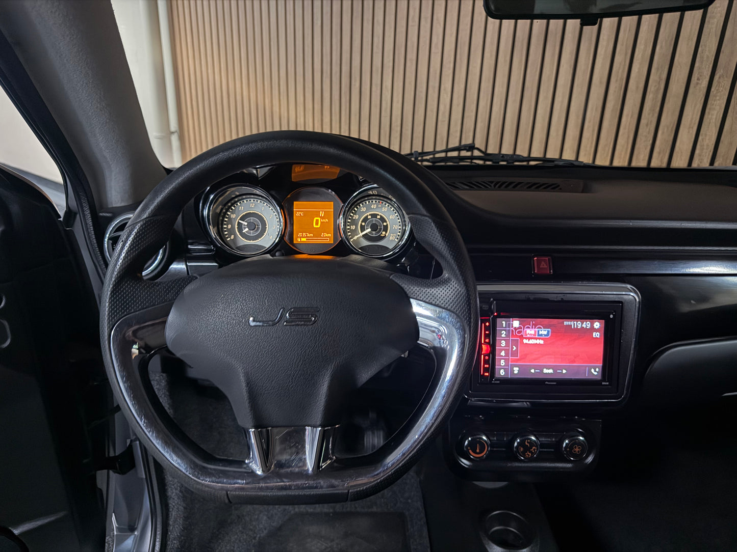 Ligier JS50L (long) Sport | 1. Besitzer | leiser DCI Motor | Rückfahrkamera | 45 km/h | Innerhalb 250 KM Kostenlose Lieferung | Mopedauto | Leichtmobile