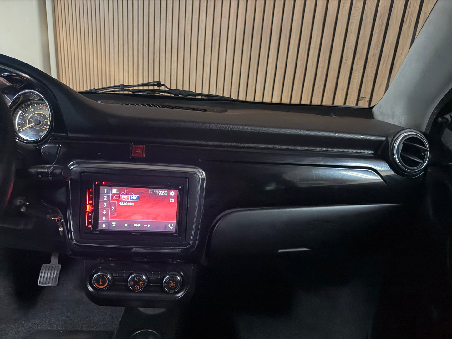 Ligier JS50L (long) Sport | 1. Besitzer | leiser DCI Motor | Rückfahrkamera | 45 km/h | Innerhalb 250 KM Kostenlose Lieferung | Mopedauto | Leichtmobile