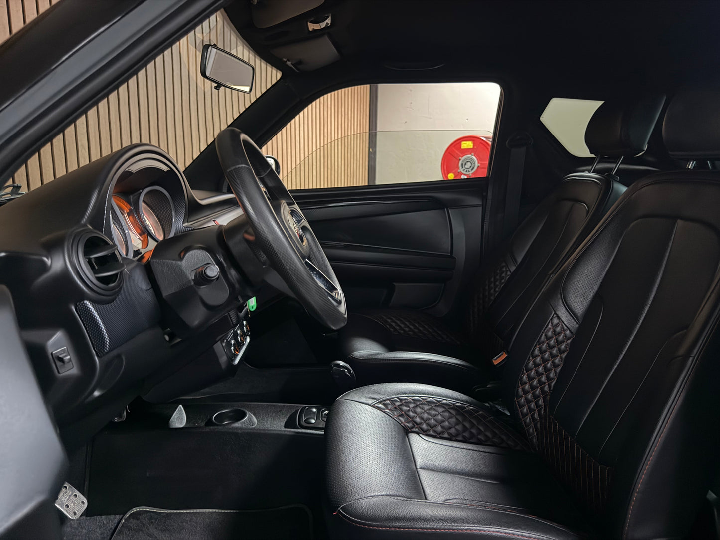 Ligier JS50 Ultimate Sport | Servo | Nardo Grau | 8 PS leiser DCI Motor | 45 km/h | Rückfahrkamera | Innerhalb 250 KM Kostenlose Lieferung | Mopedauto | Leichtmobile