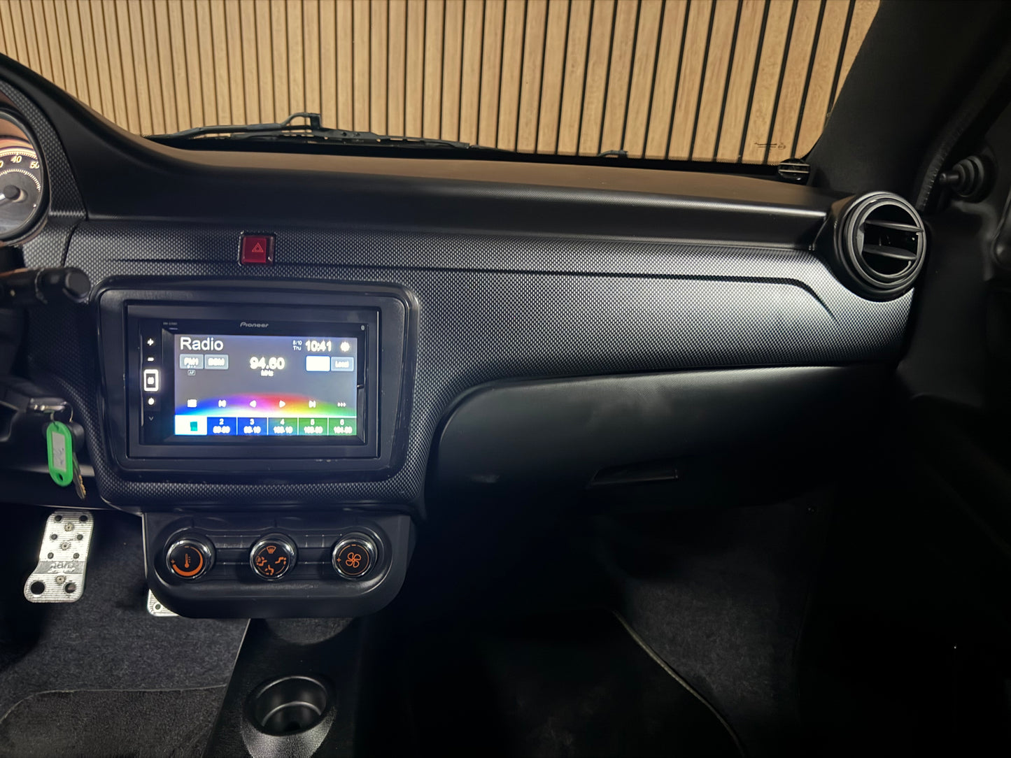 Ligier JS50 Ultimate Sport | Servo | Nardo Grau | 8 PS leiser DCI Motor | 45 km/h | Rückfahrkamera | Innerhalb 250 KM Kostenlose Lieferung | Mopedauto | Leichtmobile