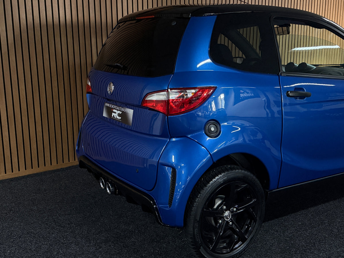 Aixam City Sport Blau / DAB + / Spotify / Apple Carplay | 8 PS Kubota Motor | 45 km/h | Rückfahrkamera | Innerhalb 250 KM Kostenlose Lieferung | Mopedauto | Leichtmobile