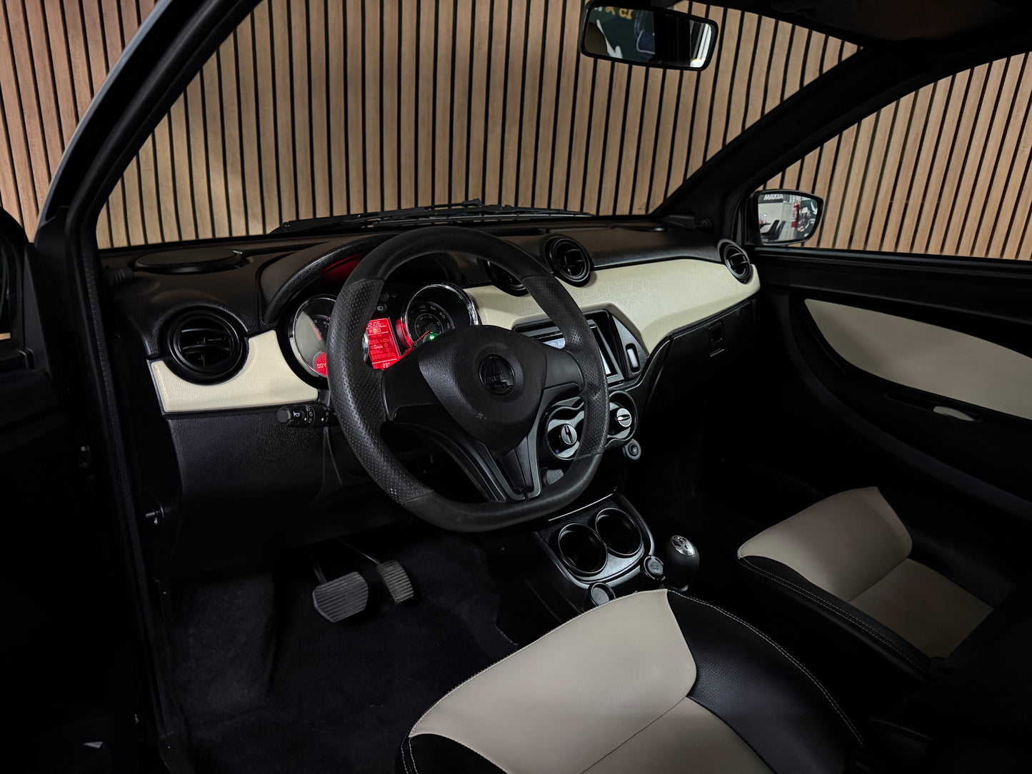 Aixam Coupé | 4558 KM | ABS | 8 PS Kubota motor | Rückfahrkamera | 45 km/h | Innerhalb 250 KM Kostenlose Lieferung | Mopedauto | Leichtmobile