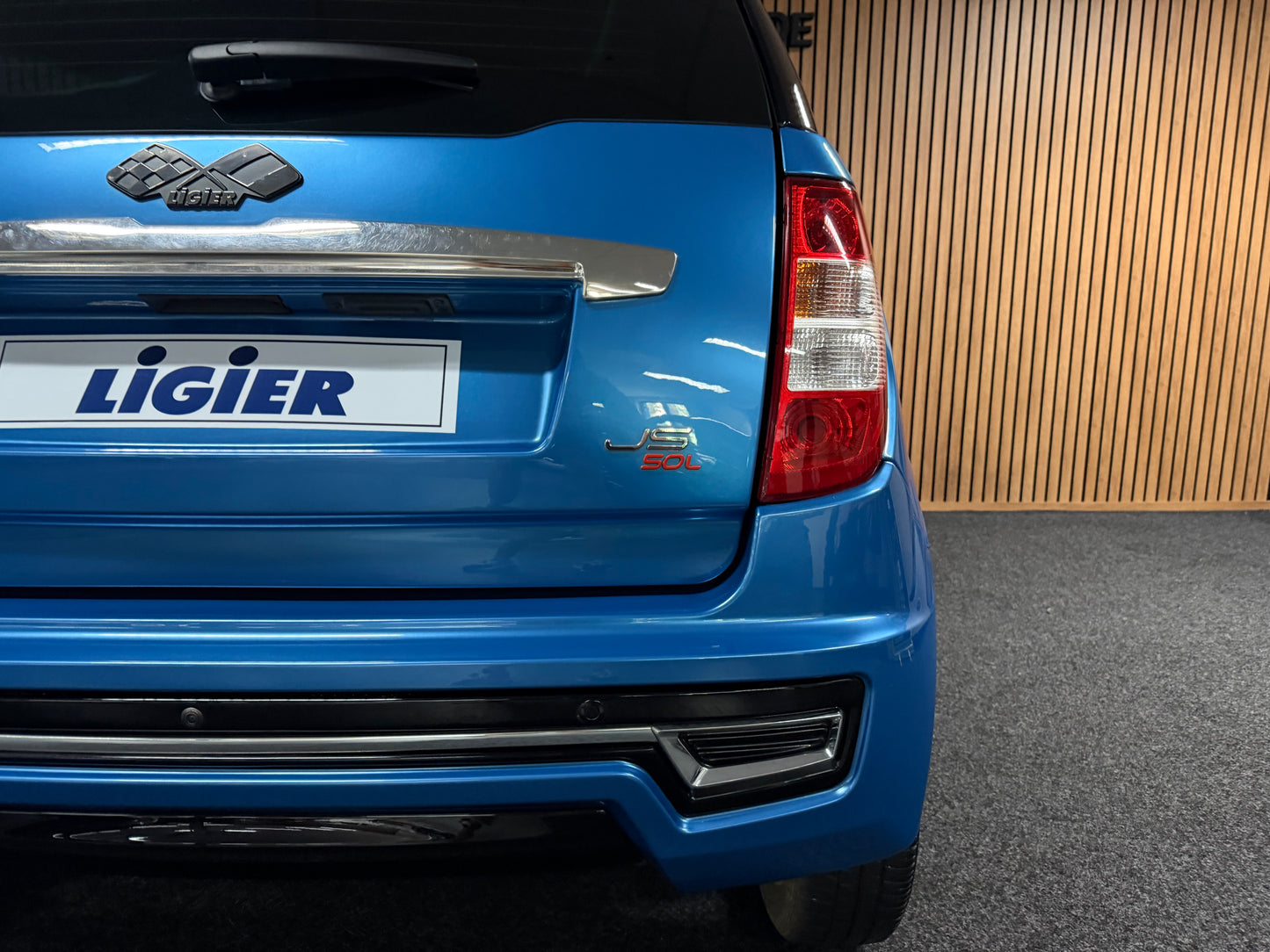 Ligier JS50L Elegance (Long) | 8 PS leiser DCI Motor | Rückfahrkamera | 45 km/h | Innerhalb 250 KM Kostenlose Lieferung | Mopedauto | Leichtmobile