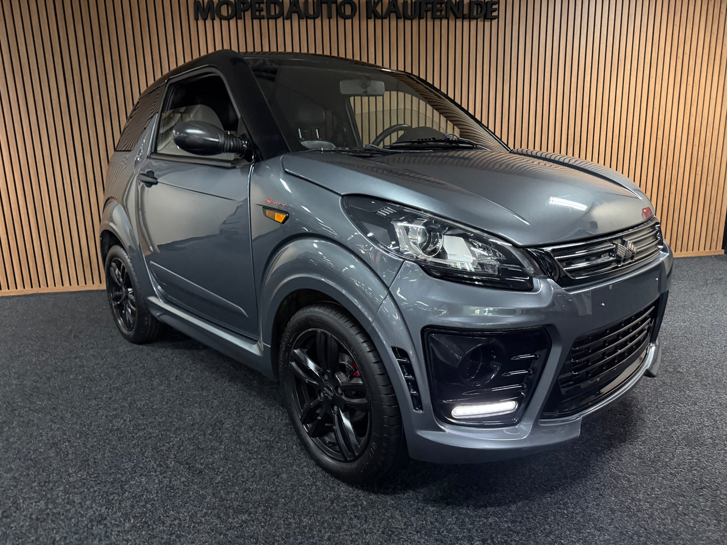 Ligier JS50 Sport 2022 | 8 PS motor | Rückfahrkamera | 45 km/h | Innerhalb 250 KM Kostenlose Lieferung | Mopedauto | Leichtmobile