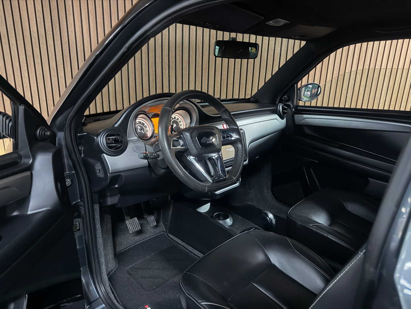 Ligier JS50 Sport 2022 | 8 PS motor | Rückfahrkamera | 45 km/h | Innerhalb 250 KM Kostenlose Lieferung | Mopedauto | Leichtmobile