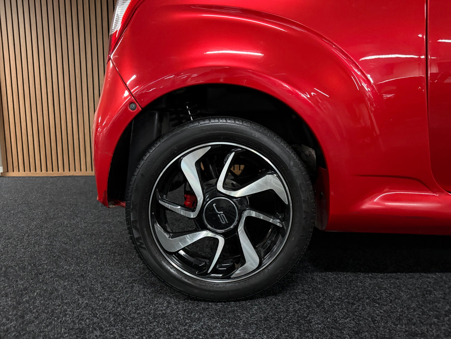 Ligier JS50L Sport (Long) | leiser DCI motor | 45 km/h | Innerhalb 250 KM Kostenlose Lieferung | Mopedauto | Leichtmobile