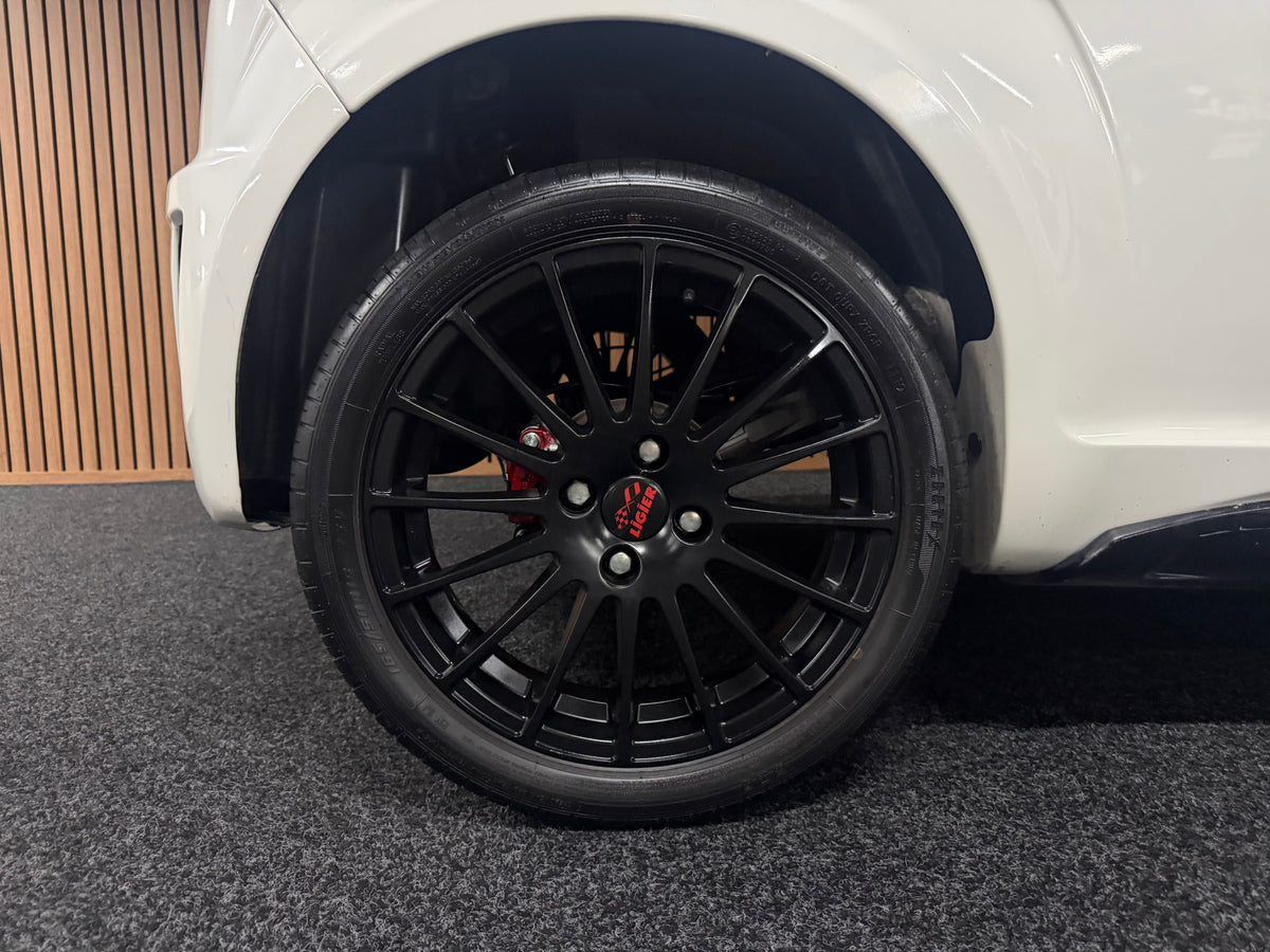Ligier JS50 Sport Ultimate | 8 PS leiser DCI motor | Rückfahrkamera | 45 km/h | Innerhalb 250 KM Kostenlose Lieferung | Mopedauto | Leichtmobile