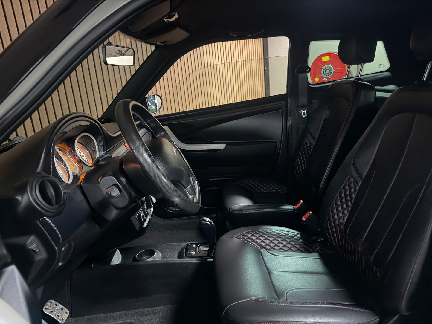 Ligier JS50 Sport Ultimate | 8 PS leiser DCI motor | Rückfahrkamera | 45 km/h | Innerhalb 250 KM Kostenlose Lieferung | Mopedauto | Leichtmobile