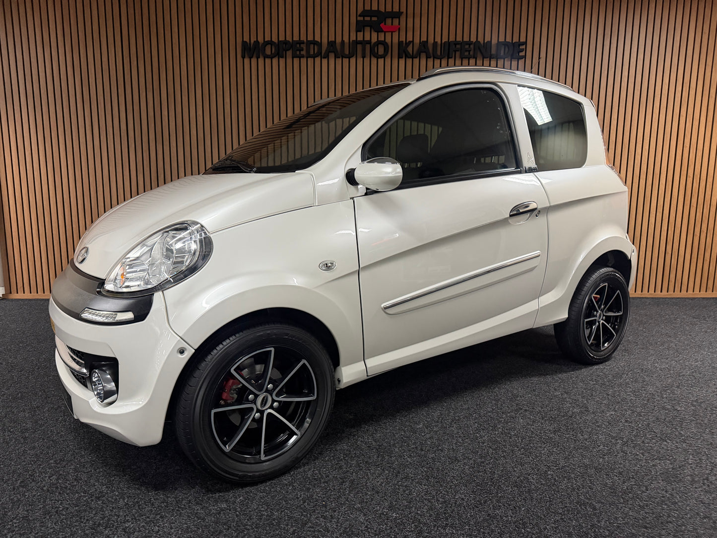 Microcar Mgo Paris | leiser DCI motor | 45 km/h | Innerhalb 250 KM Kostenlose Lieferung | Mopedauto | Leichtmobile