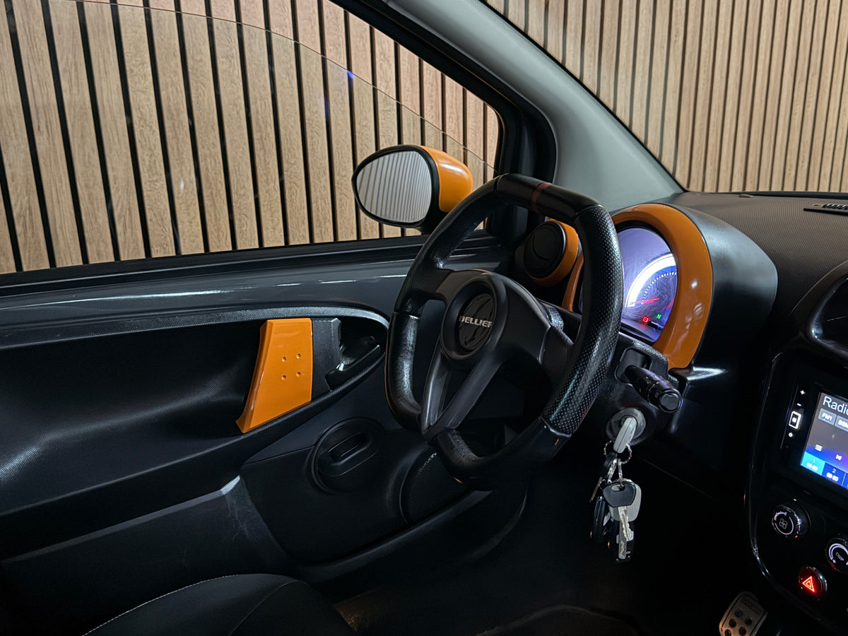 Bellier B8S Seltene Ausführung mit orangefarbenen Details | 45 km/h | Innerhalb 250 KM Kostenlose Lieferung | Mopedauto | Leichtmobile