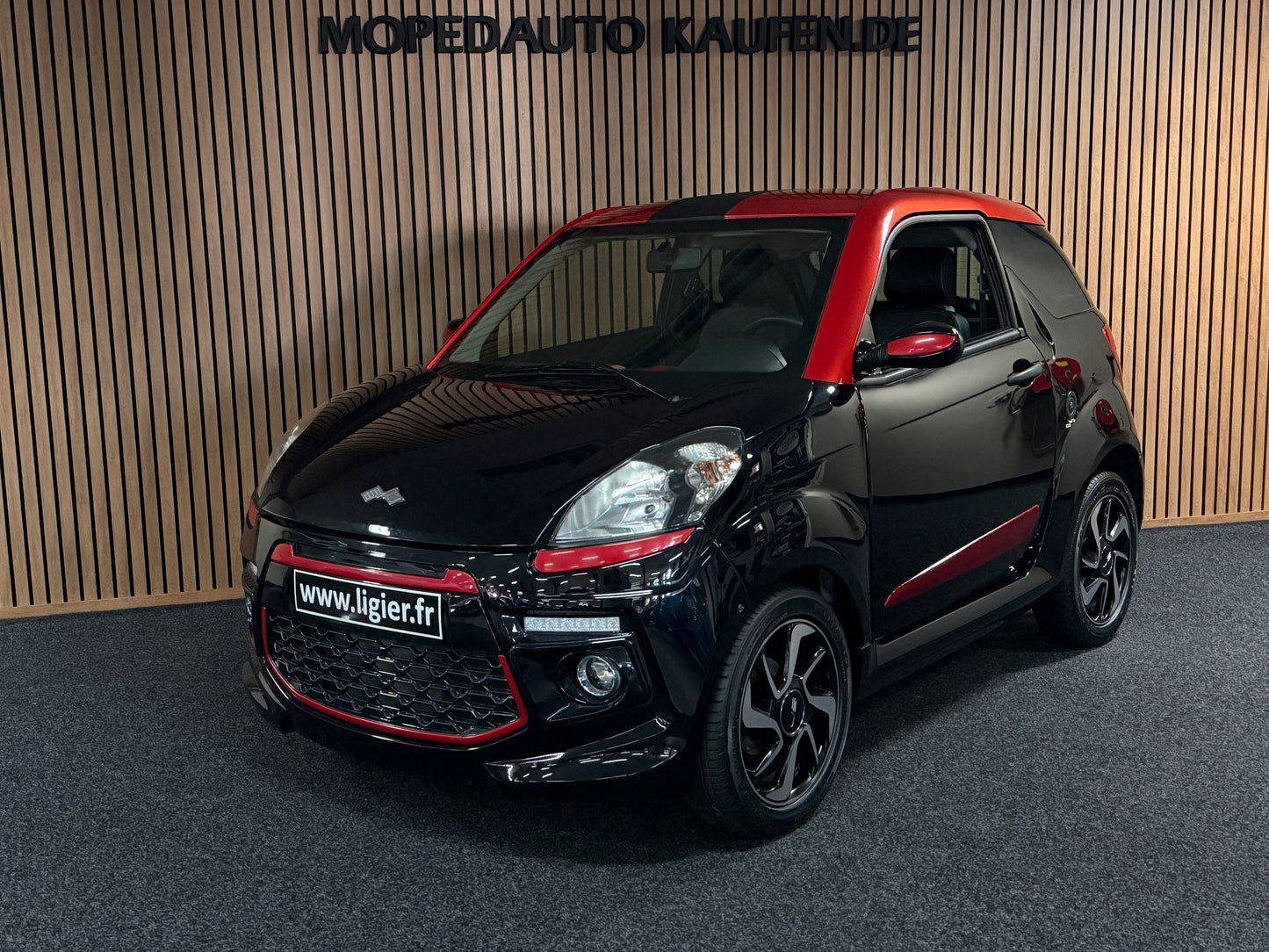 Ligier JS50 Ultimate Sport | leiser DCI Motor | Rückfahrkamera | 45 km/h | Rückfahrkamera | Innerhalb 250 KM Kostenlose Lieferung | Mopedauto | Leichtmobile
