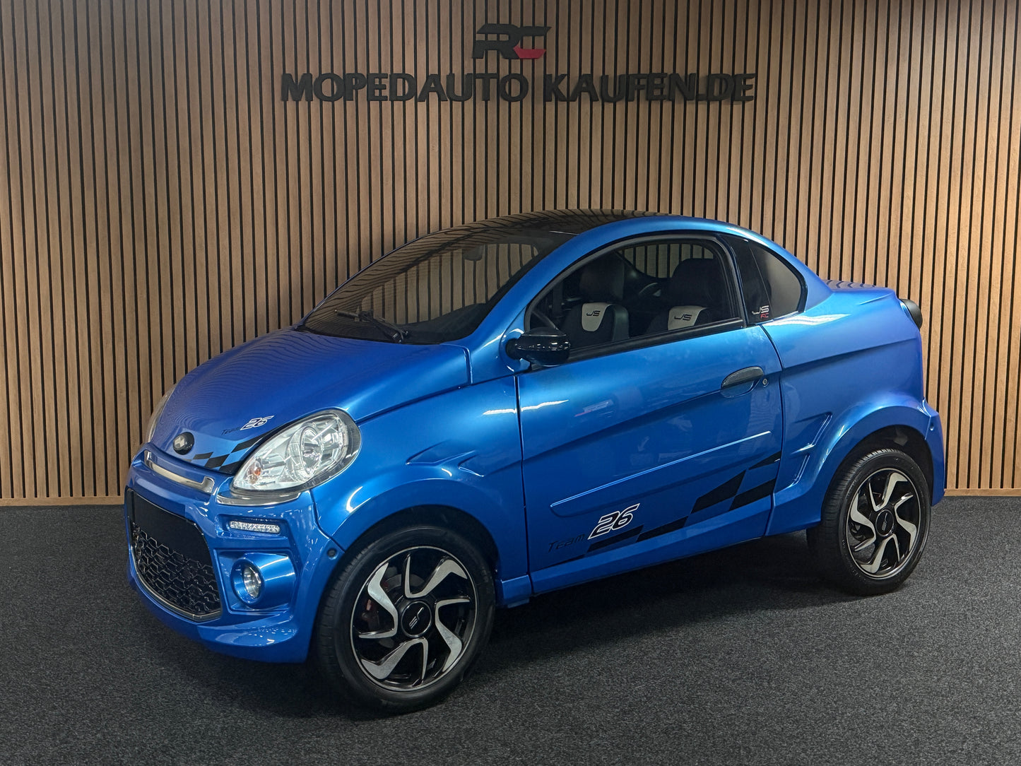 Ligier JSRC Coupe Sport | 8 PS leiser DCI Motor | Rückfahrkamera | 45 km/h | Rückfahrkamera | Innerhalb 250 KM Kostenlose Lieferung | Mopedauto | Leichtmobile