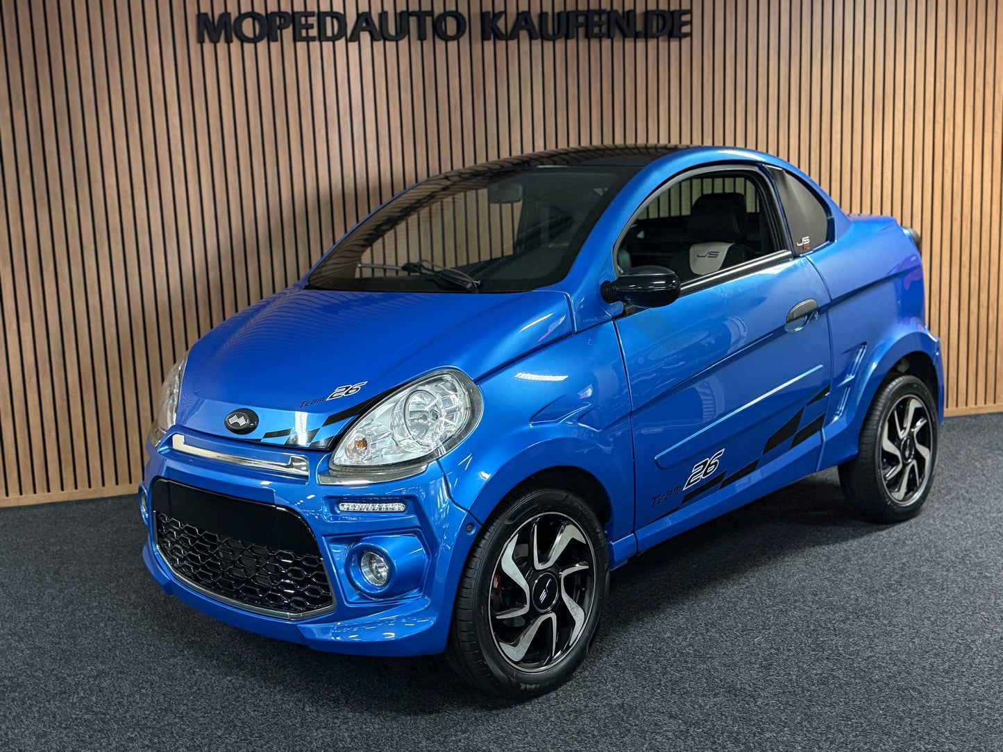 Ligier JSRC Coupe Sport | 8 PS leiser DCI Motor | Rückfahrkamera | 45 km/h | Rückfahrkamera | Innerhalb 250 KM Kostenlose Lieferung | Mopedauto | Leichtmobile
