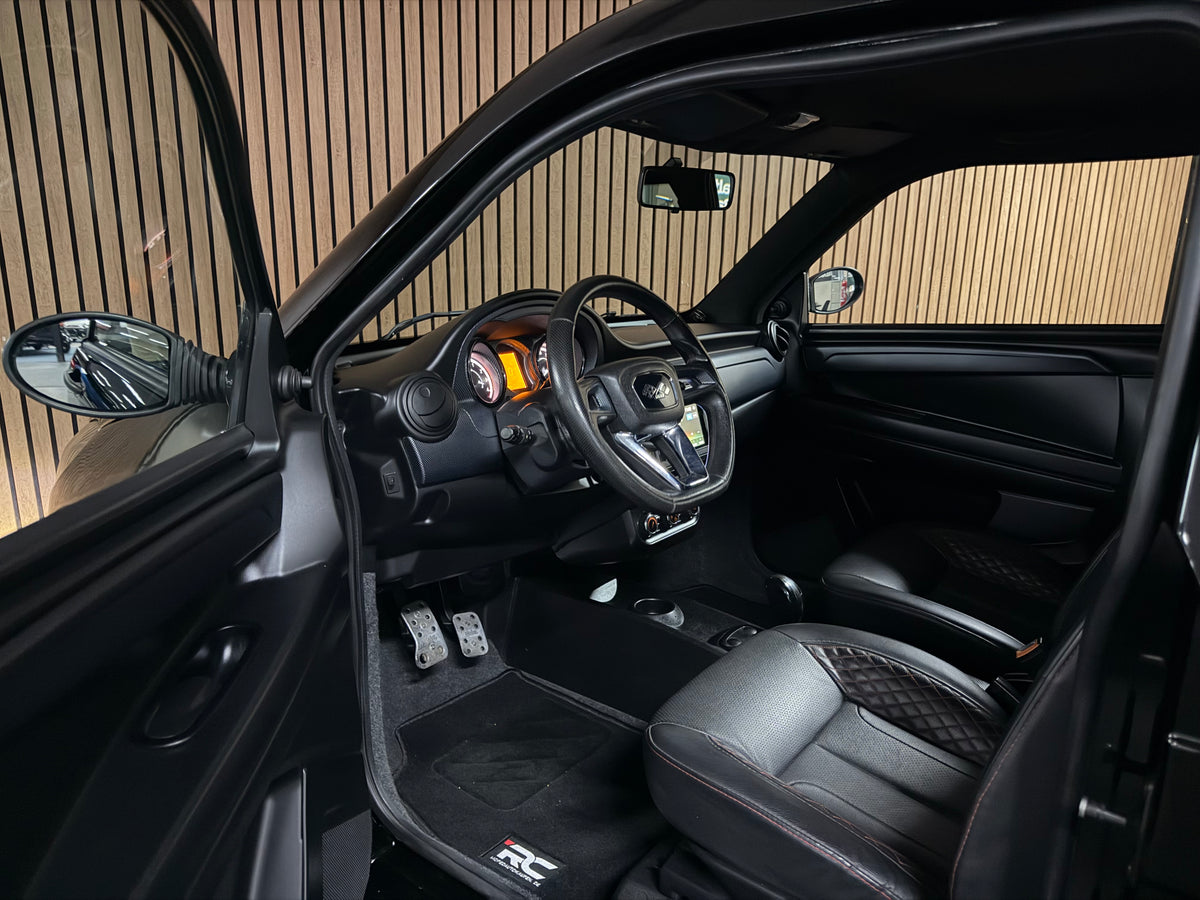 Ligier JS50 Sport Ultimate | Servo | 8 PS leiser DCI motor | Rückfahrkamera | 45 km/h | Innerhalb 250 KM Kostenlose Lieferung | Mopedauto | Leichtmobile