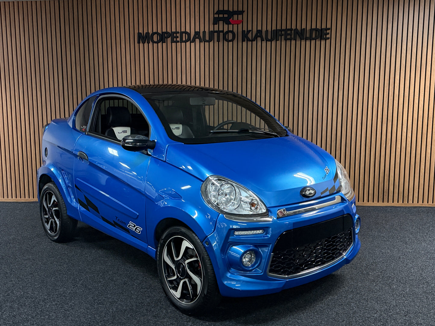 Ligier JSRC Coupe Sport | 8 PS leiser DCI Motor | Rückfahrkamera | 45 km/h | Rückfahrkamera | Innerhalb 250 KM Kostenlose Lieferung | Mopedauto | Leichtmobile