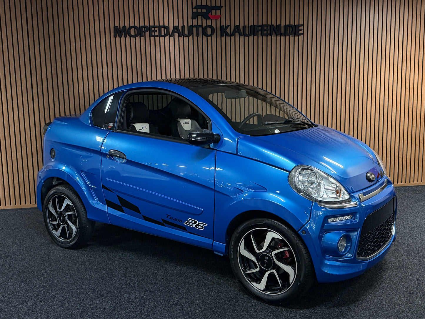 Ligier JSRC Coupe Sport | 8 PS leiser DCI Motor | Rückfahrkamera | 45 km/h | Rückfahrkamera | Innerhalb 250 KM Kostenlose Lieferung | Mopedauto | Leichtmobile