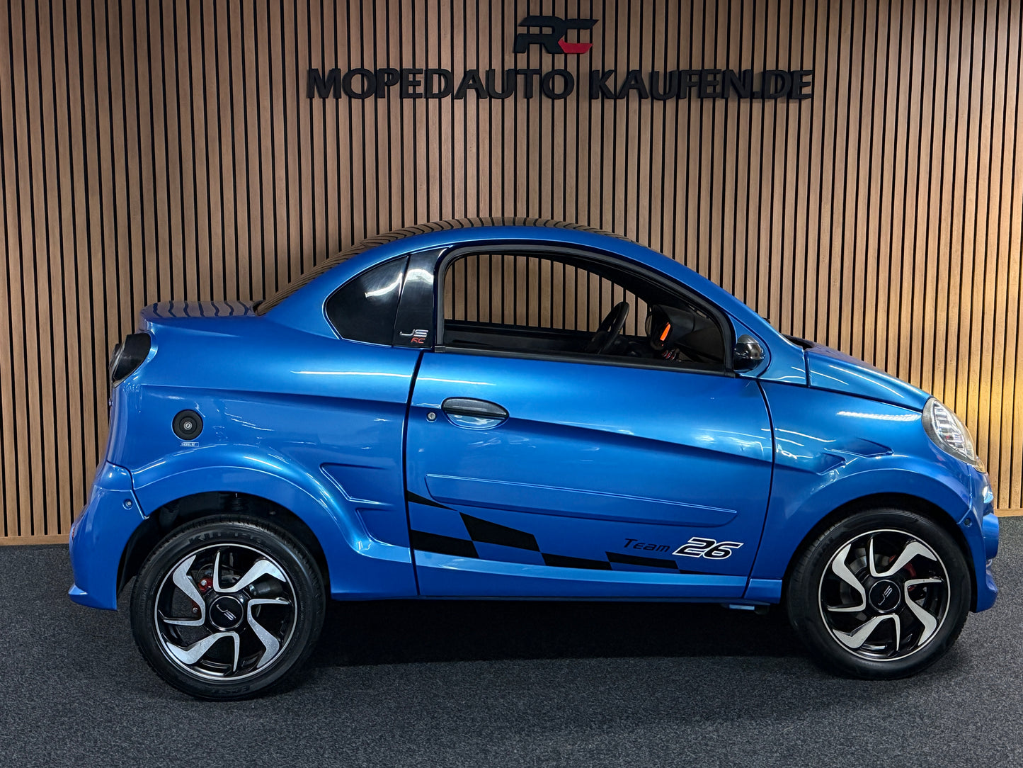 Ligier JSRC Coupe Sport | 8 PS leiser DCI Motor | Rückfahrkamera | 45 km/h | Rückfahrkamera | Innerhalb 250 KM Kostenlose Lieferung | Mopedauto | Leichtmobile
