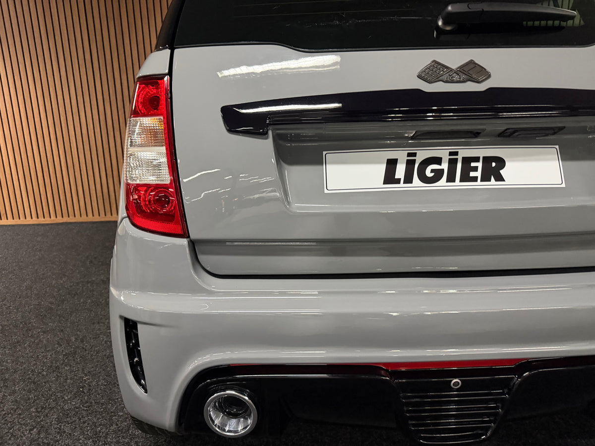 Ligier JS50 Sport Ultimate | KLIMA | Servo | Nardo Grau |  8 PS leiser DCI motor | Rückfahrkamera | 45 km/h | Innerhalb 250 KM Kostenlose Lieferung | Mopedauto | Leichtmobile
