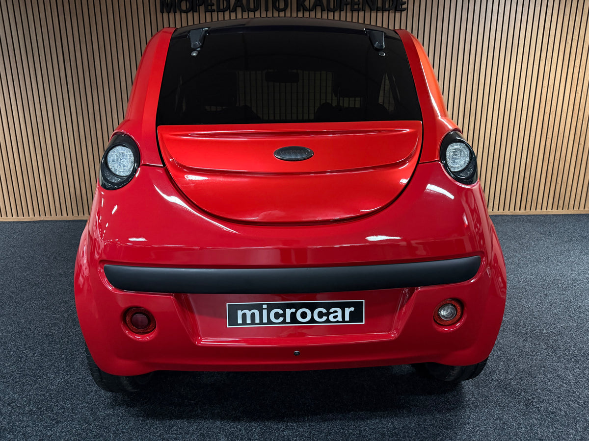 Microcar Dué Pack 2023 | Servo | 8 PS leiser DCI motor | Rückfahrkamera | 45 km/h | Innerhalb 250 KM Kostenlose Lieferung | Mopedauto | Leichtmobile