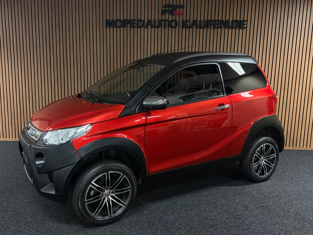 Aixam Crossline XXL Rot / Rote/Schwarz Lederausstattung | 8 PS Kubota | Rückfahrkamera | Multi-Media Touch | 45 km/h | Innerhalb 250 KM Kostenlose Lieferung | Mopedauto | Leichtmobile