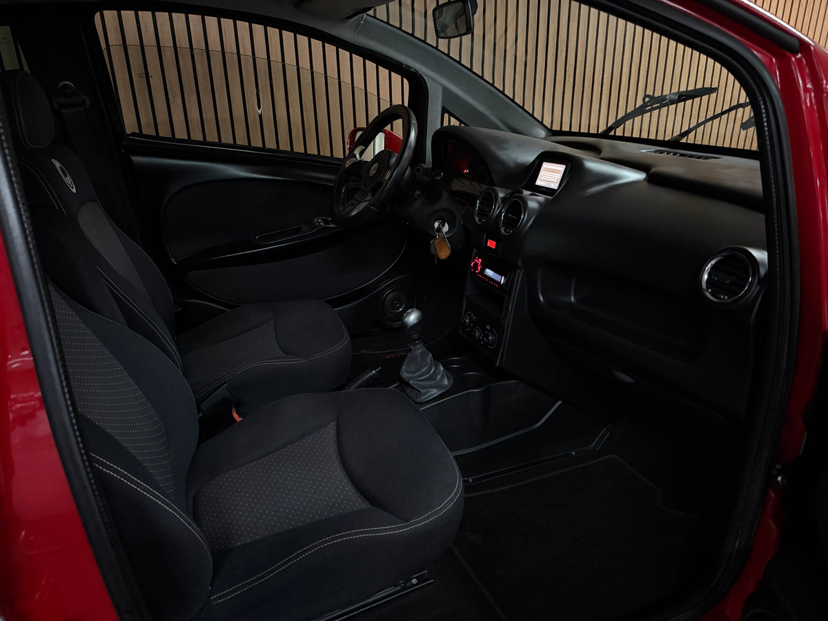 Casalini M14 Sport Rot / Navi | 8 PS Mitsubishi L2E Motor | 45 km/h | Rückfahrkamera | Innerhalb 250 KM Kostenlose Lieferung | Mopedauto | Leichtmobile